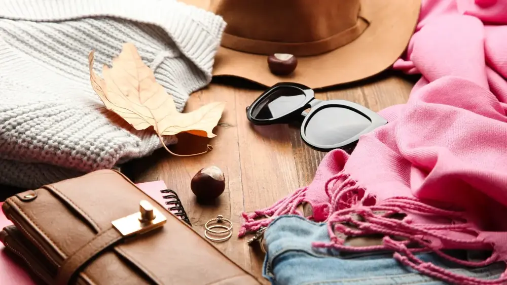 Como combinar acessórios com roupas