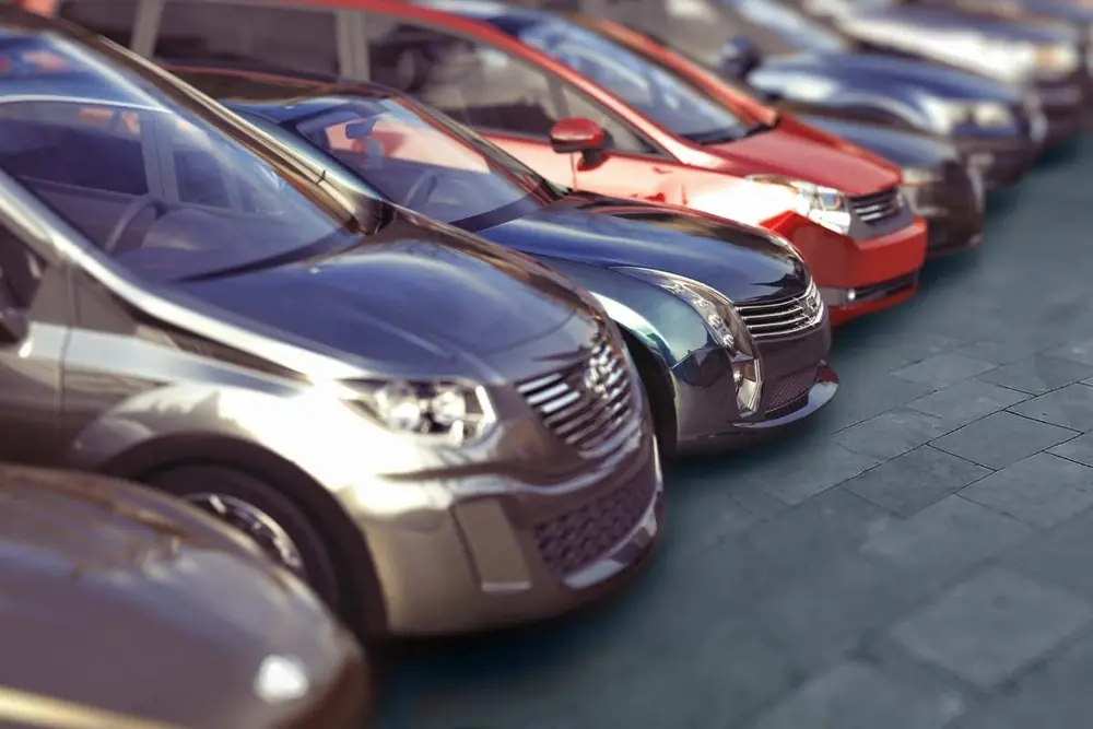 Entenda-diferença-entre-carros-populares