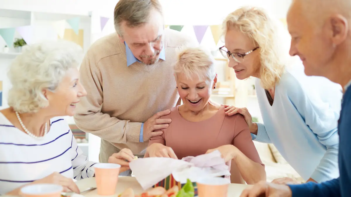 O Que Dar de Presente para Senhora de 80 Anos