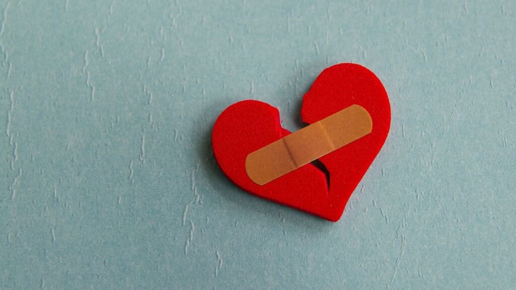 simpatia para esquecer um amor e seguir em frente 1 1024x576 1