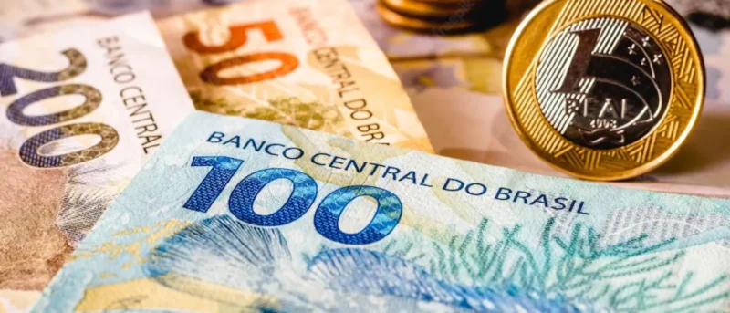 Empiricus adota estratégia 60/25/15 para renda extra em agosto